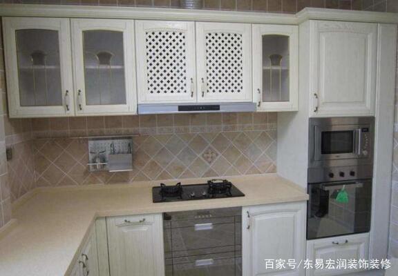 装修干货 为什么必须先装橱柜后装油烟机？听老师傅一解释，才发现好处这么多